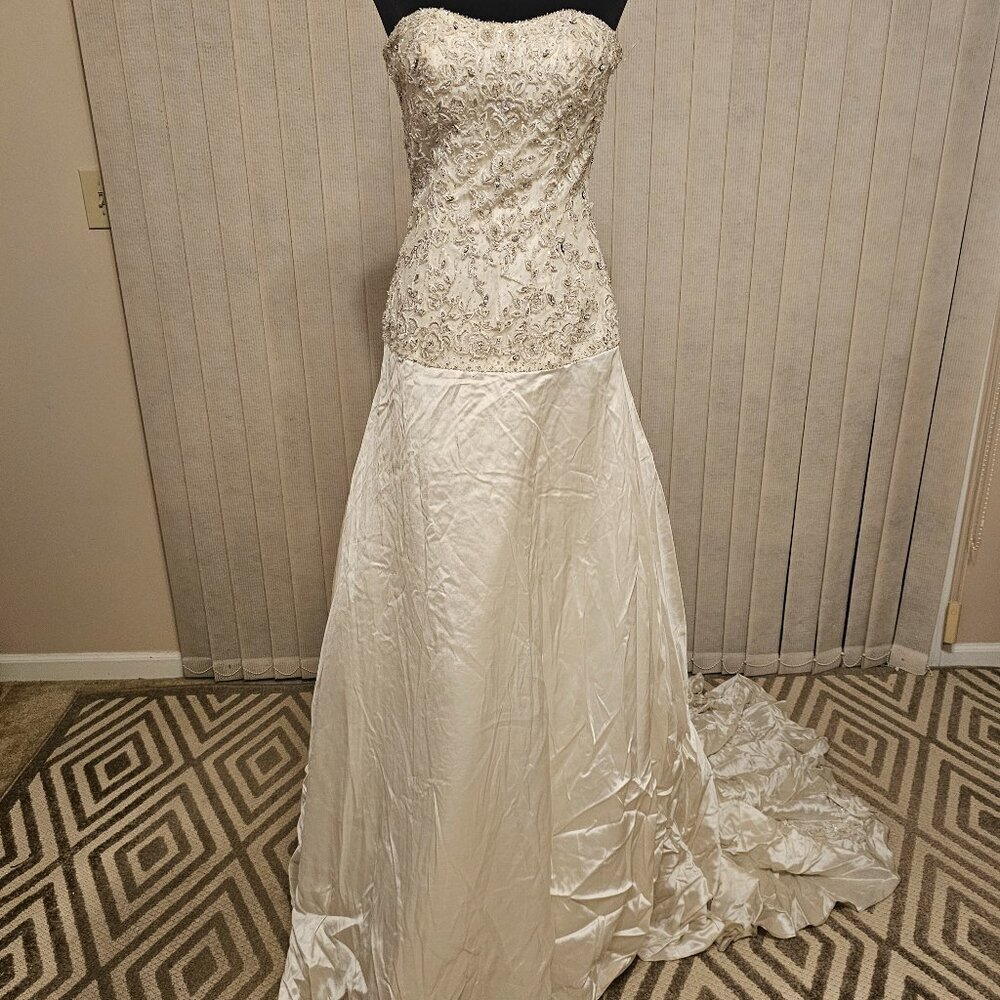 Stephen Yearick Ivory Strapless‎ Wedding Dress 6